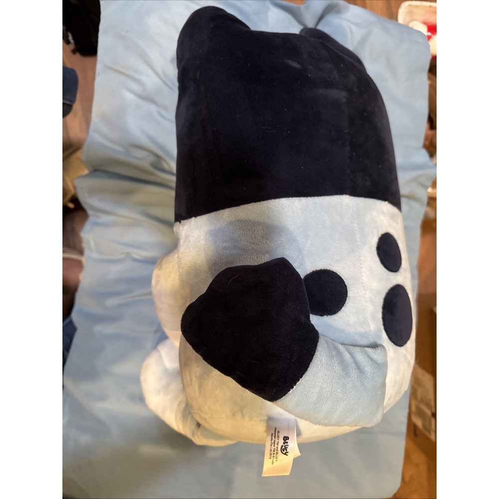 Official Bluey Jumbo Halloween Plush 18" holding pumpkin Pre Owned - Picture 4 of 6